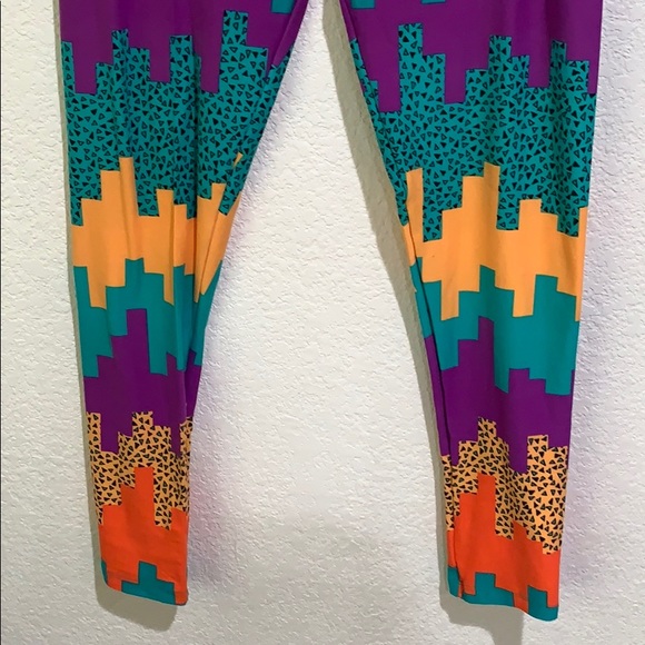 NWT LuLaRoe Tall and Curvy Leggings - Picture 3 of 4